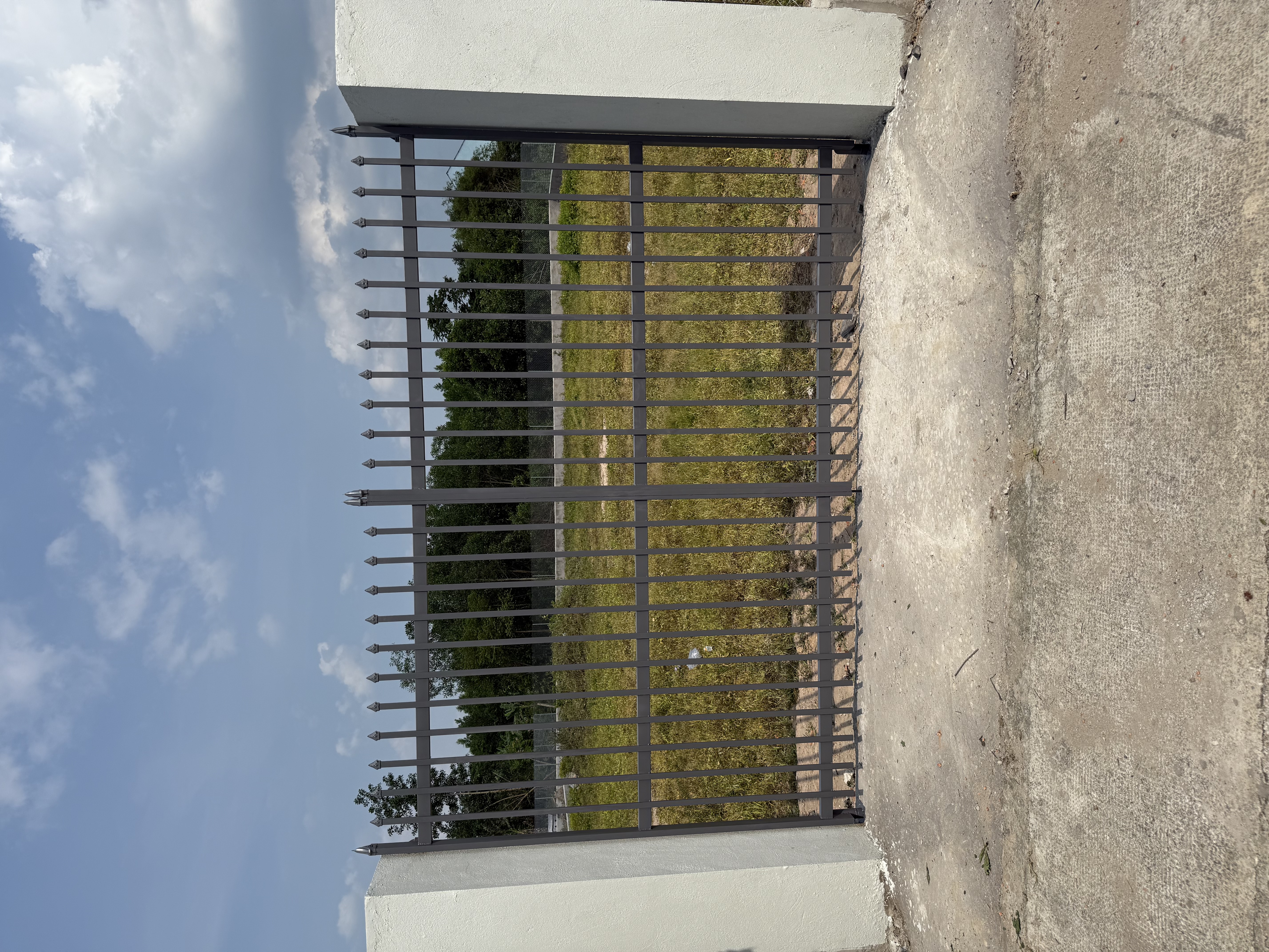 Mẫu cửa cổng 4 cánh